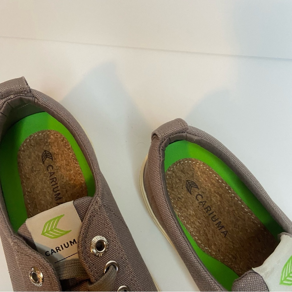 Cariuma Gray Oca Low Top Sneakers - Picture 2 of 9